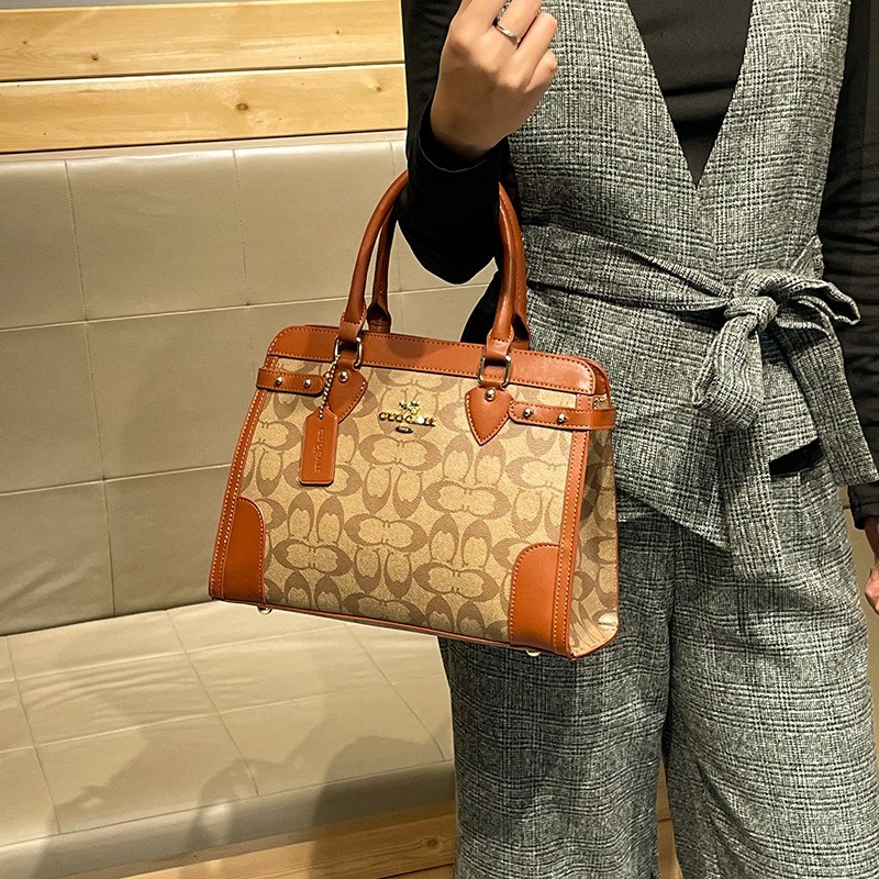 Classic Elegant Crossbody Bag  - Luxury Bags Made In China review and price